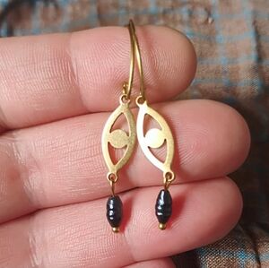 Dark Pearl 'Teardrop' Earrings